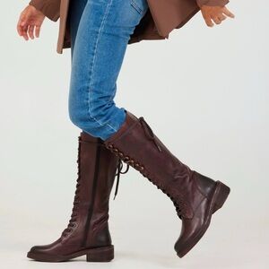 NEW Vintage Foundry Company Sadelle Lace Up Brown Leather Boot Women’s Size 9